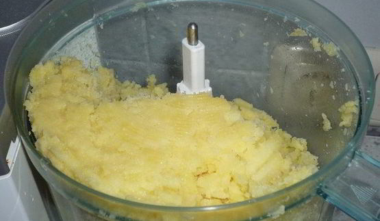 картофельный рулет с мясом