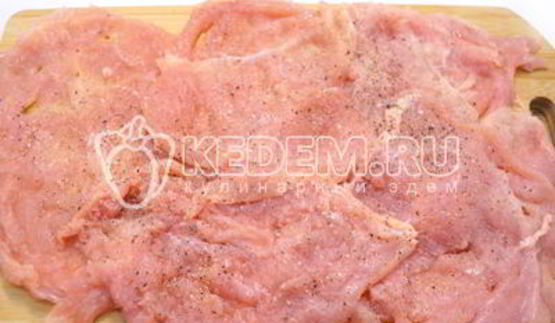 куриный рулет с сыром и укропом