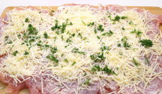 куриный рулет с сыром и укропом