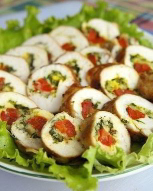 Куриный рулет с сыром и зеленью