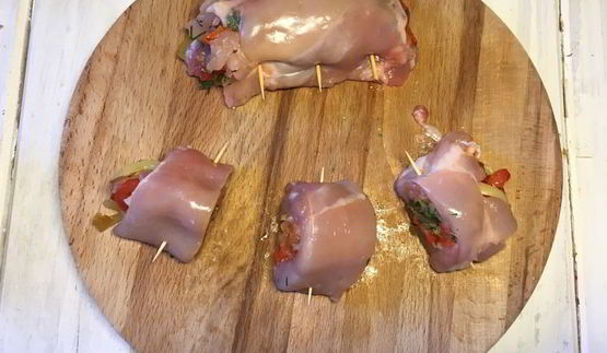 куриные рулетики с перцем