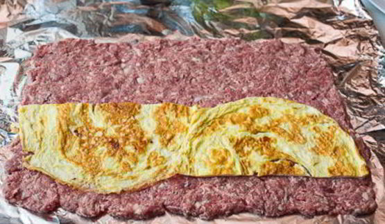 мясной рулет с брокколи и грибами