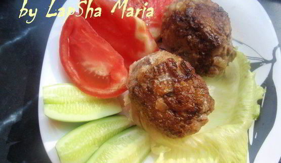 мясной рулет с грибами и кабачком