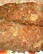 Мясной рулет с макаронами