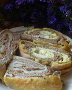 Мясной рулет в тесте Два из одного