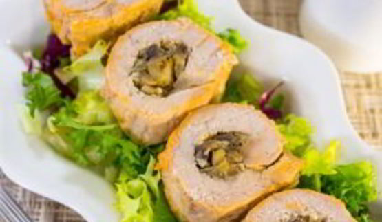 мясные рулетики с грибной начинкой