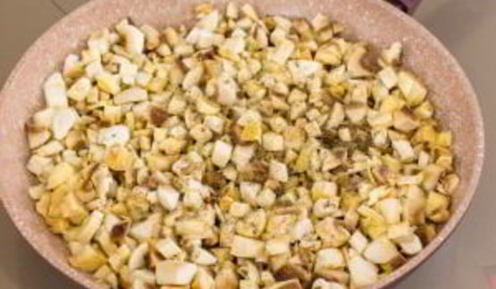 мясные рулетики с грибной начинкой