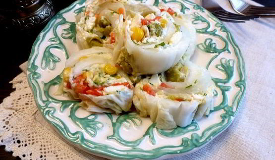 овощной рулет из пекинской капусты