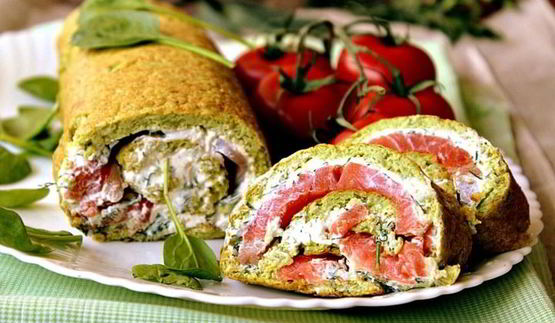 рулет из брокколи с форелью