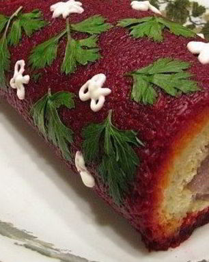 Рулет из филе сельди с овощами