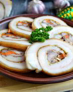 Рулет из сала с мясом на пару