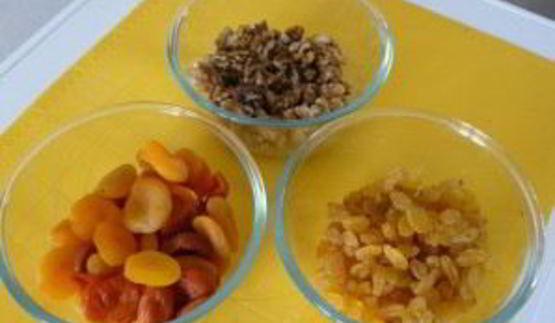 рулет из сухофруктов и орехов