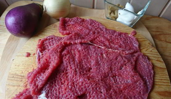 рулет из телячьей отбивной