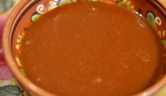 рулет медовый с карамелью и арахисом