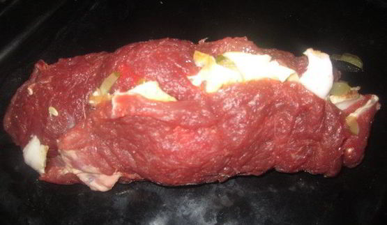 рулет мясной по-чешски