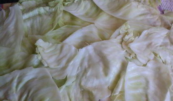 рулет с капустой, гречневой кашей и грибами