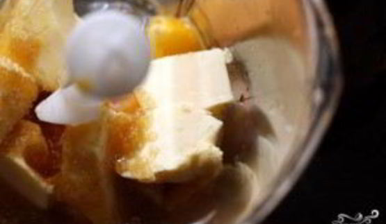 рулет с марципаном