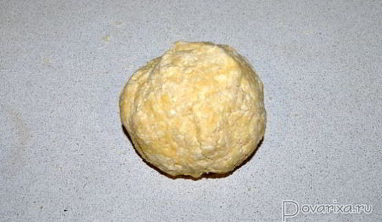 рулет с яблоками из творожного теста