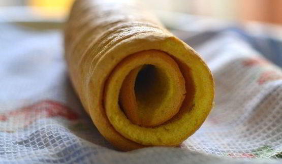 рулет вишня в белом шоколаде