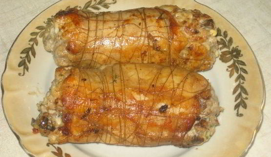 рулетики из кролика с потрошками и грецкими орехами