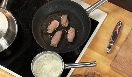 рулетики из курицы в горчичном соусе