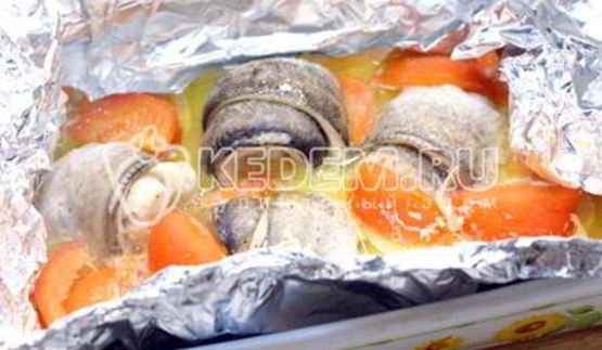 рулетики из рыбы запеченные с овощами