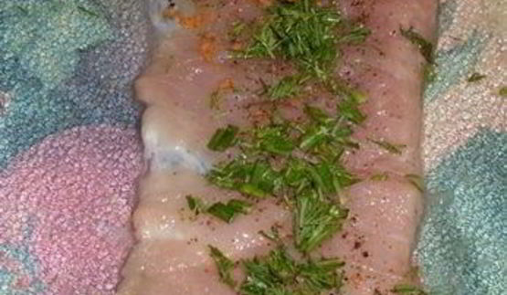 рулетики из свинины в томатном соусе