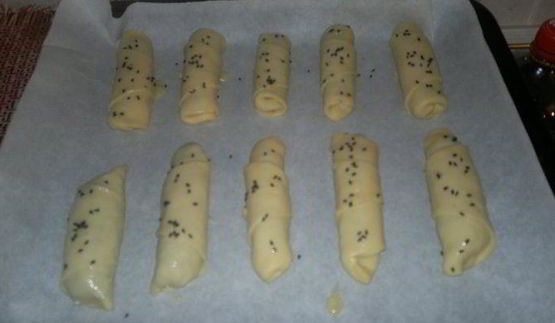 рулетики с творогом и зеленью