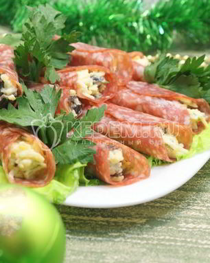 Рулетики салями с начинкой