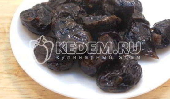 рулетики салями с начинкой