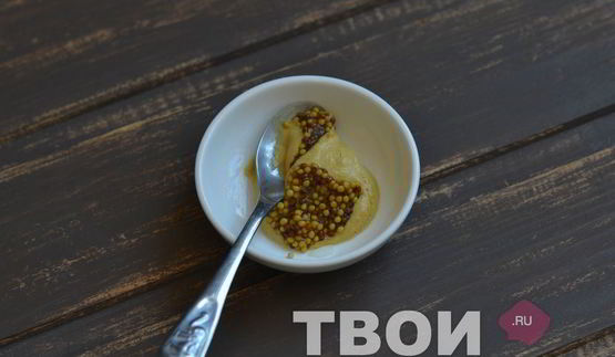 рулеты из сельди с корнишонами и горчицей