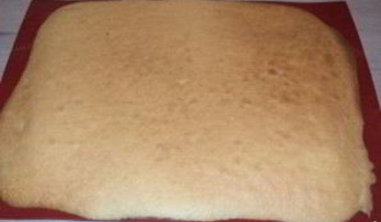 сладкий новогодний рулет