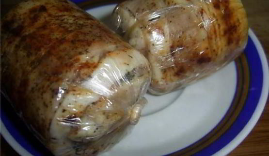 сало с чесноком и перцем под прессом