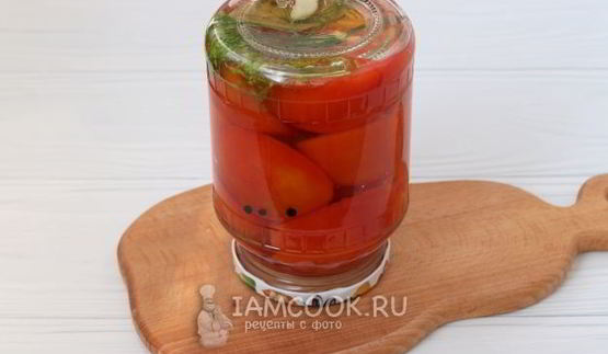 сладкие маринованные помидоры половинками