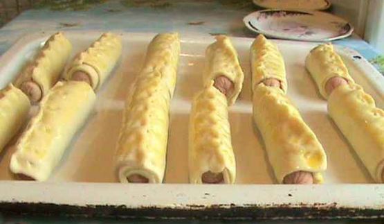 сосиски в дрожжевом тесте