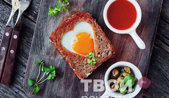 яичница в хлебе