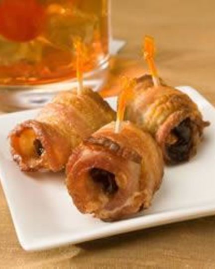 Рецепт закуски из фиников и бекона