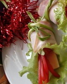 Закуска Колокольчики с сыром и грейпфрутом