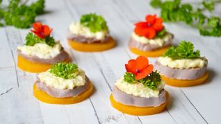 Закуски с чесноком